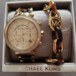 Michael Kors Women's MK5688 Parker Chronograph